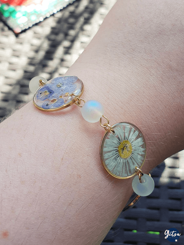 Bracelet fleurs séchées doré