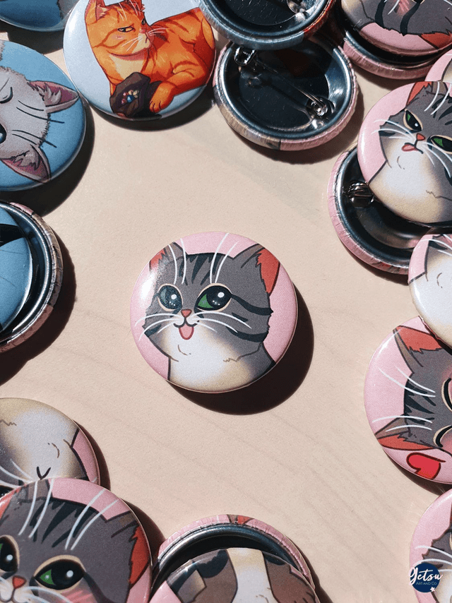 Badge chat émotion happy