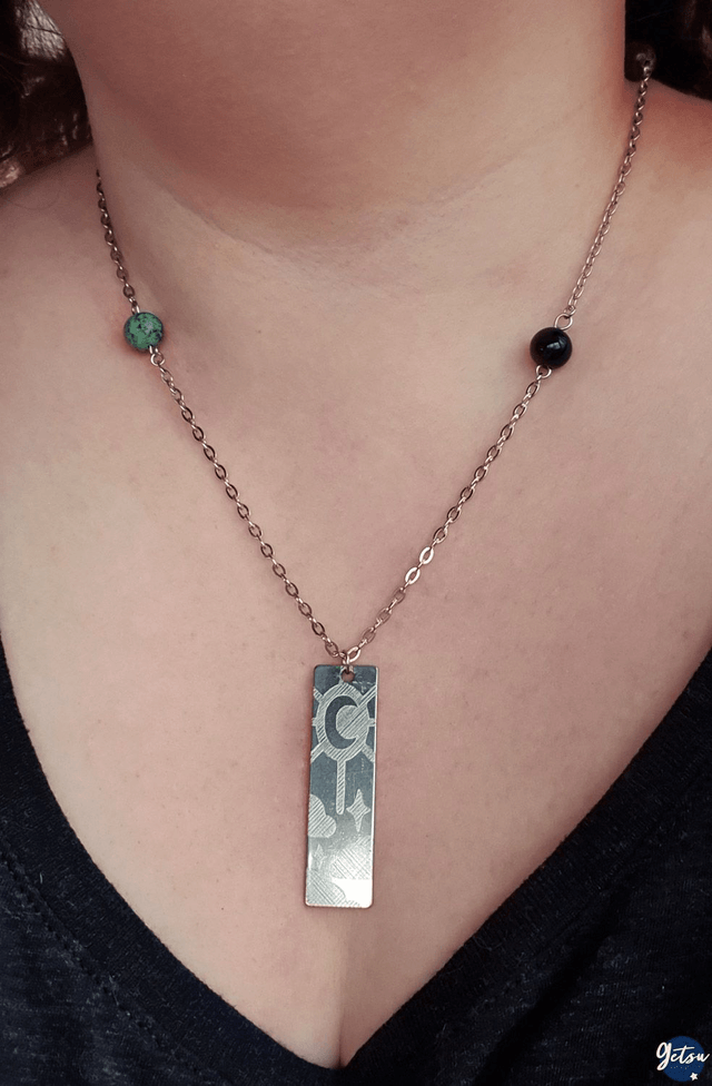 Collier lune gravée, onyx et turquoise africaine