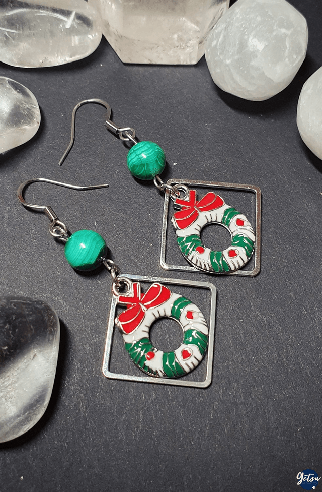 Boucles d'oreilles couronne de Noël et malachite