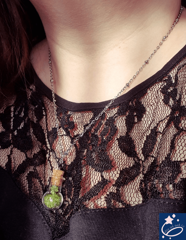 Collier potion serpentine 