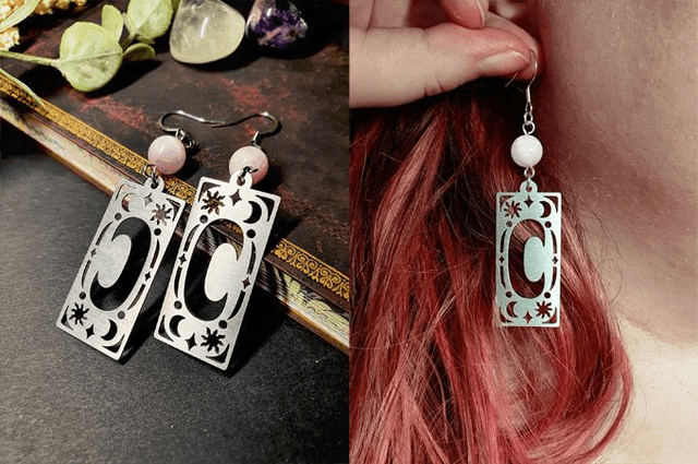 Boucles d'oreilles dos de cartes lunes
