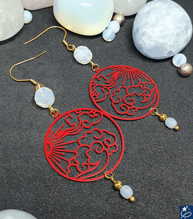 Boucles d'oreilles soleil et nuages rouges, perles d'opalite