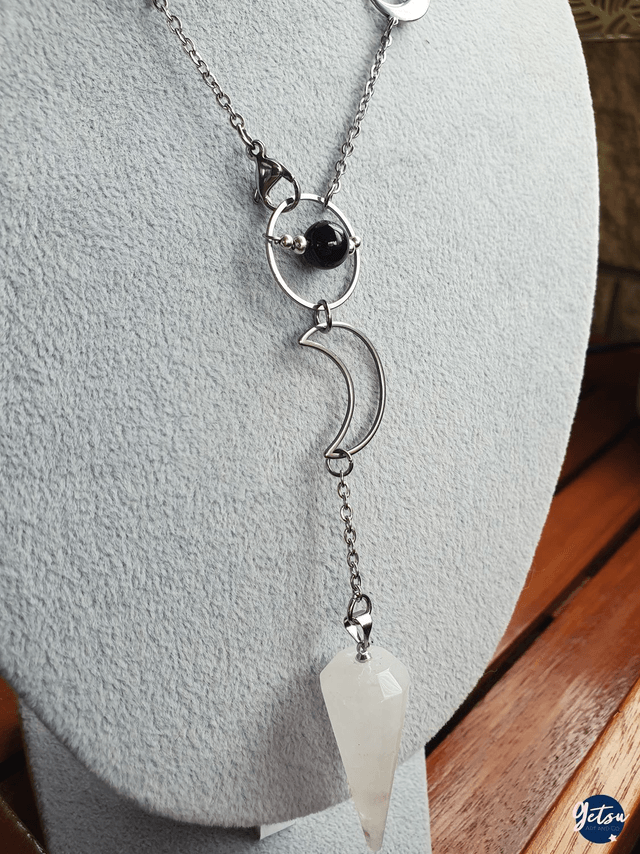 Collier pendule en cristal de roche et tourmaline noire