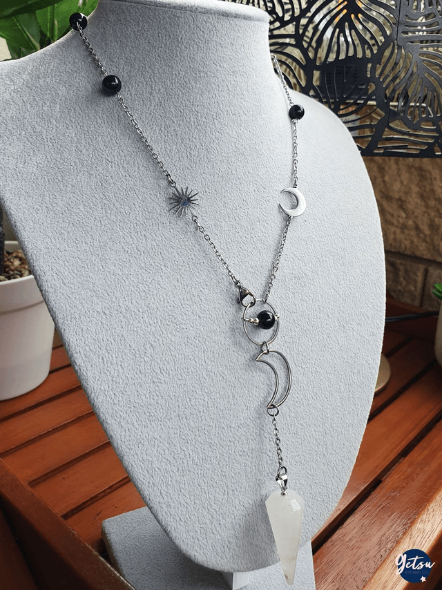 Collier pendule en cristal de roche et tourmaline noire