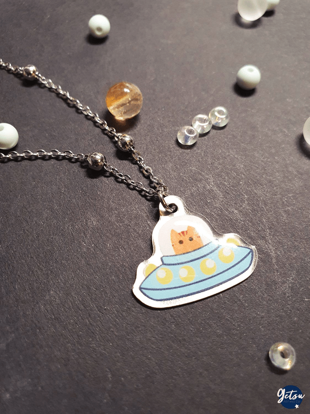 Collier chat de l'espace