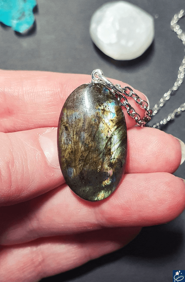 Collier en labradorite