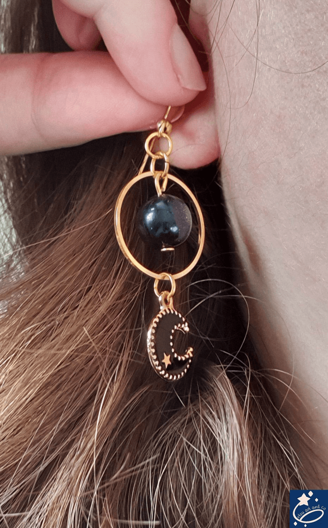 Boucles d'oreilles rondes et lunes noires 