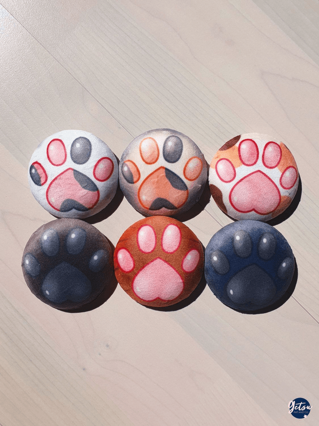 Badge squish - patoune tigré