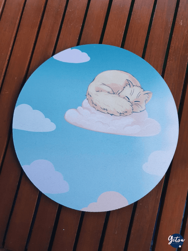 Tapis de souris chat dans les nuages